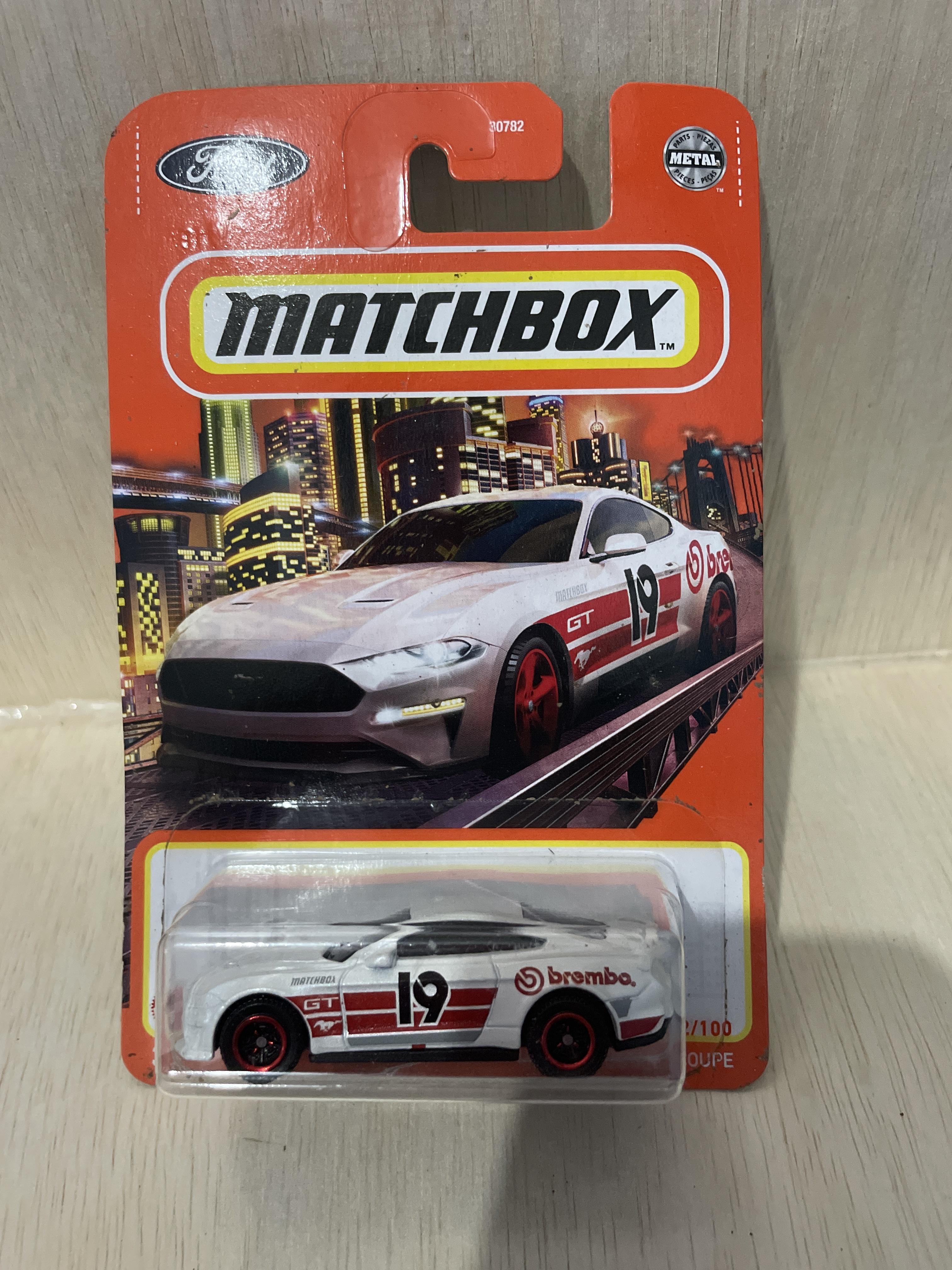19 Ford Mustang Coupe - Matchbox