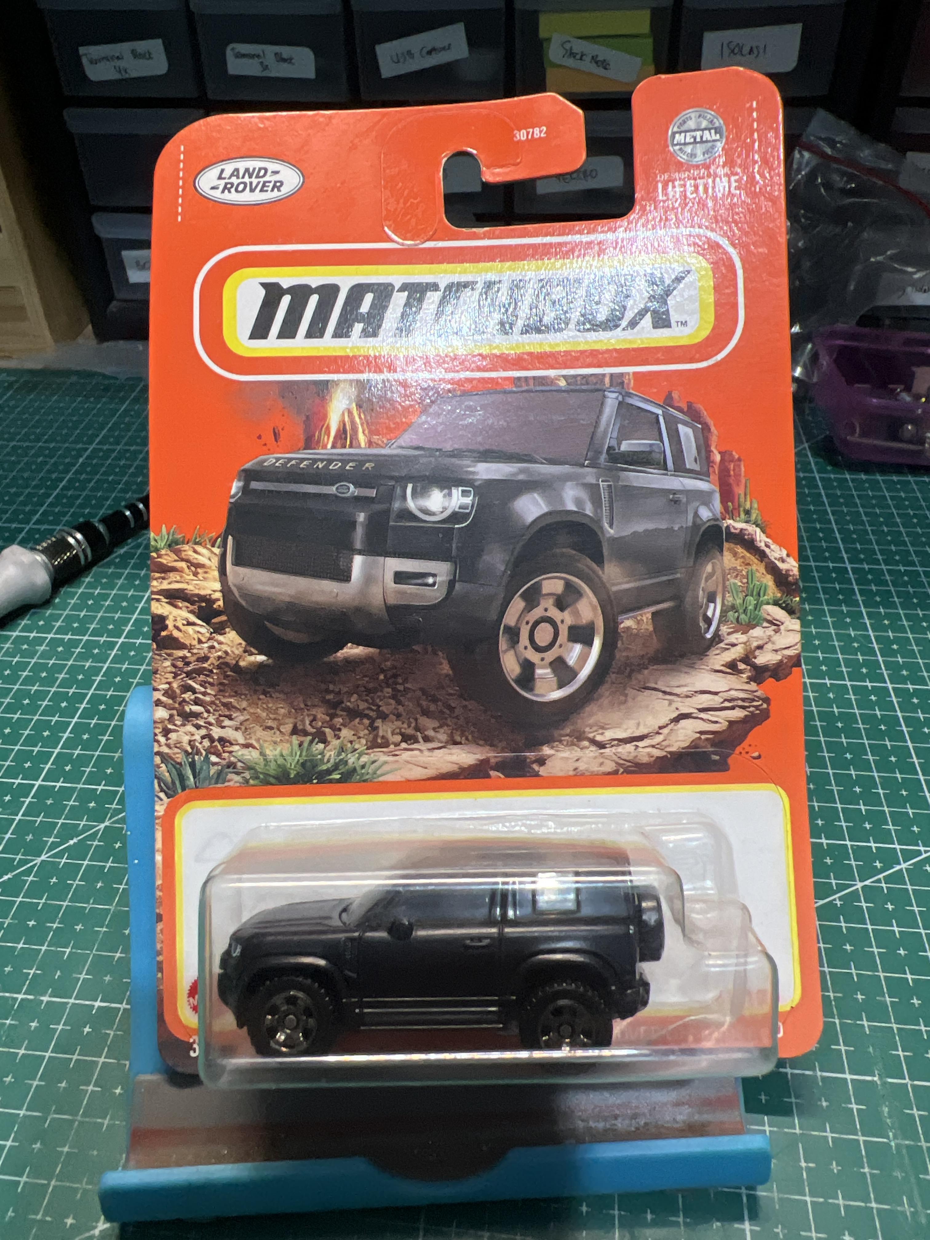 2020 Land Robert Defender 90 - Matchbox
