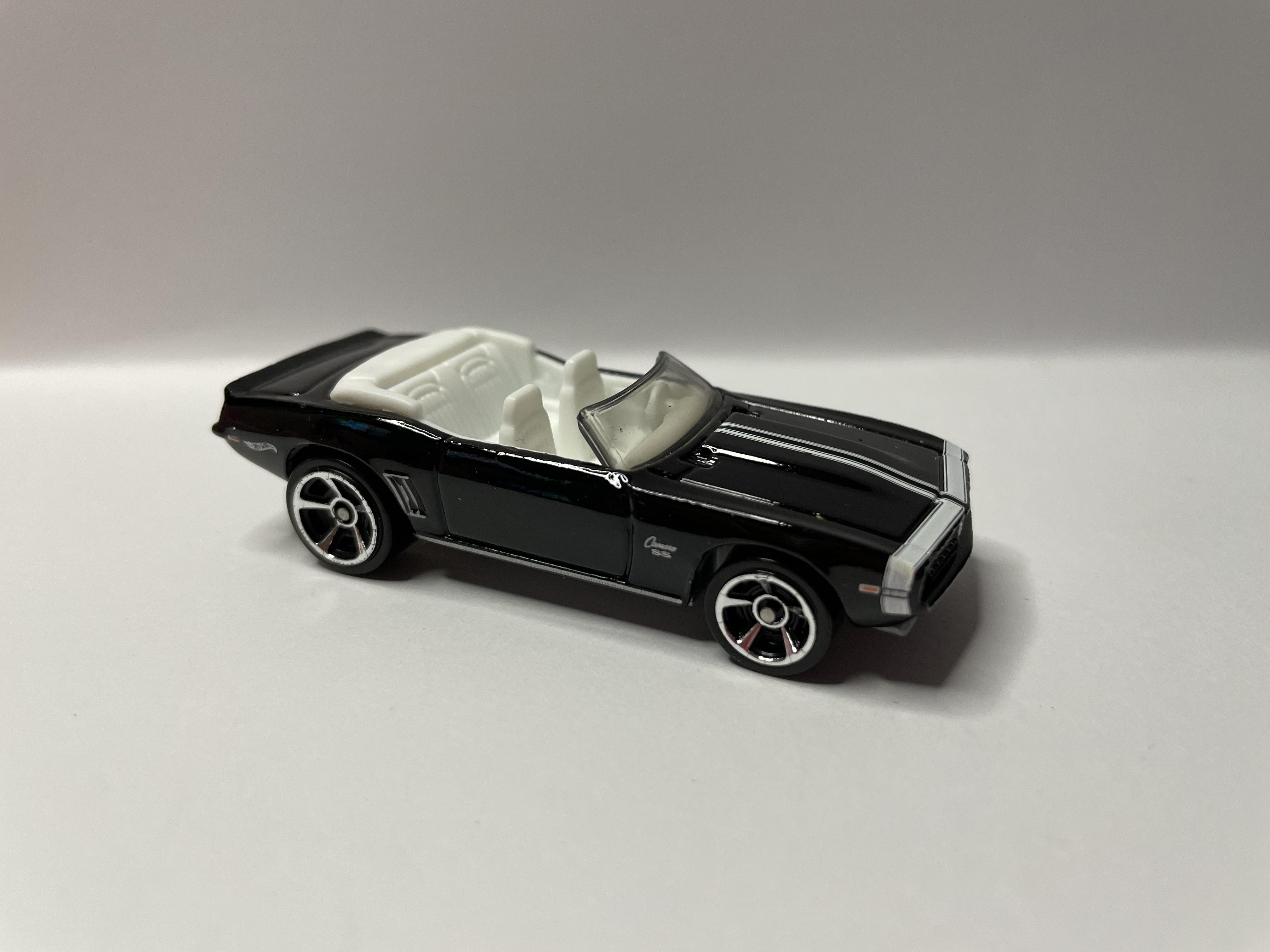 69 Camaro Convertible - Hot Wheels