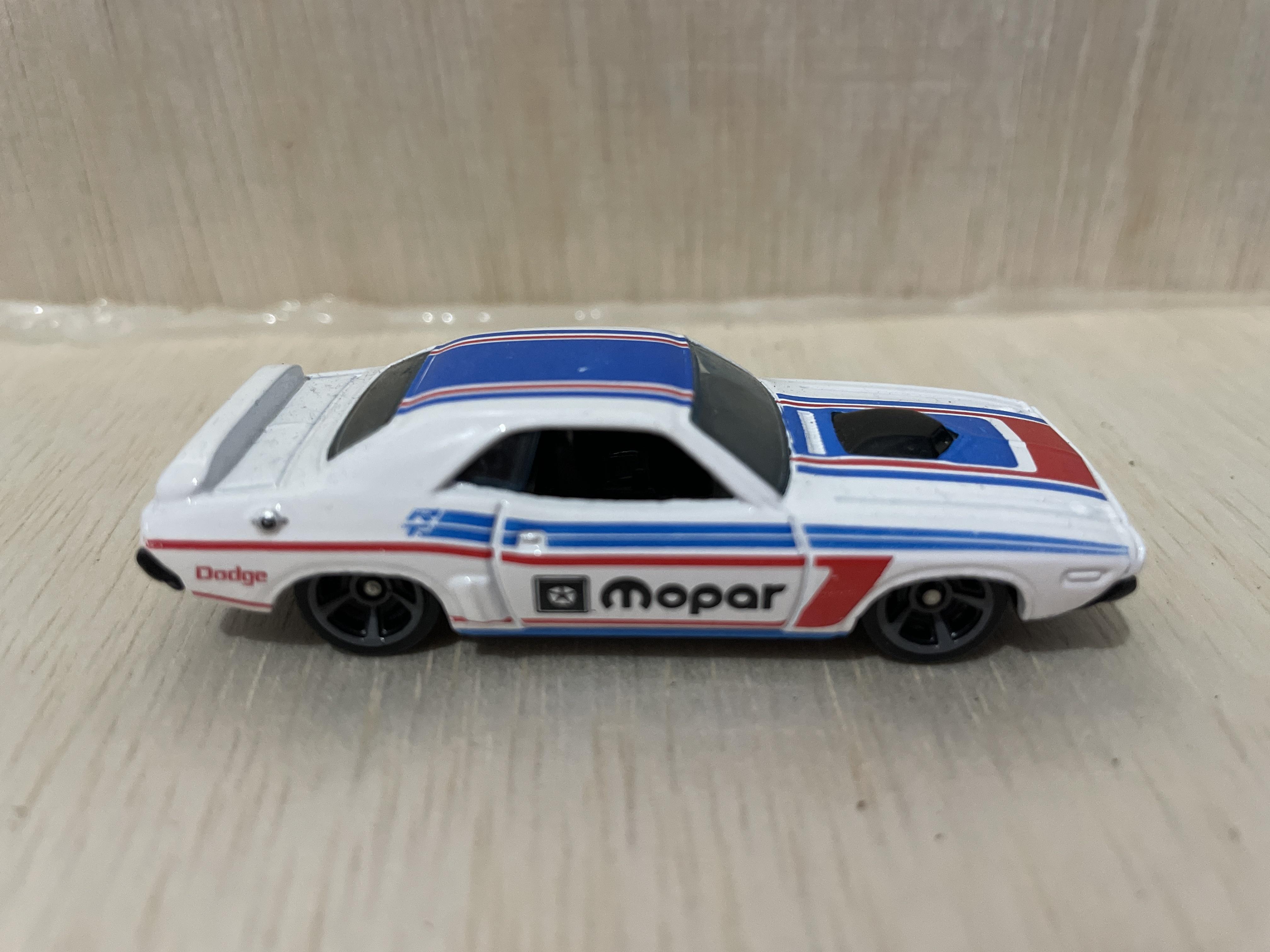 71 Dodge Challenger - Hot Wheels