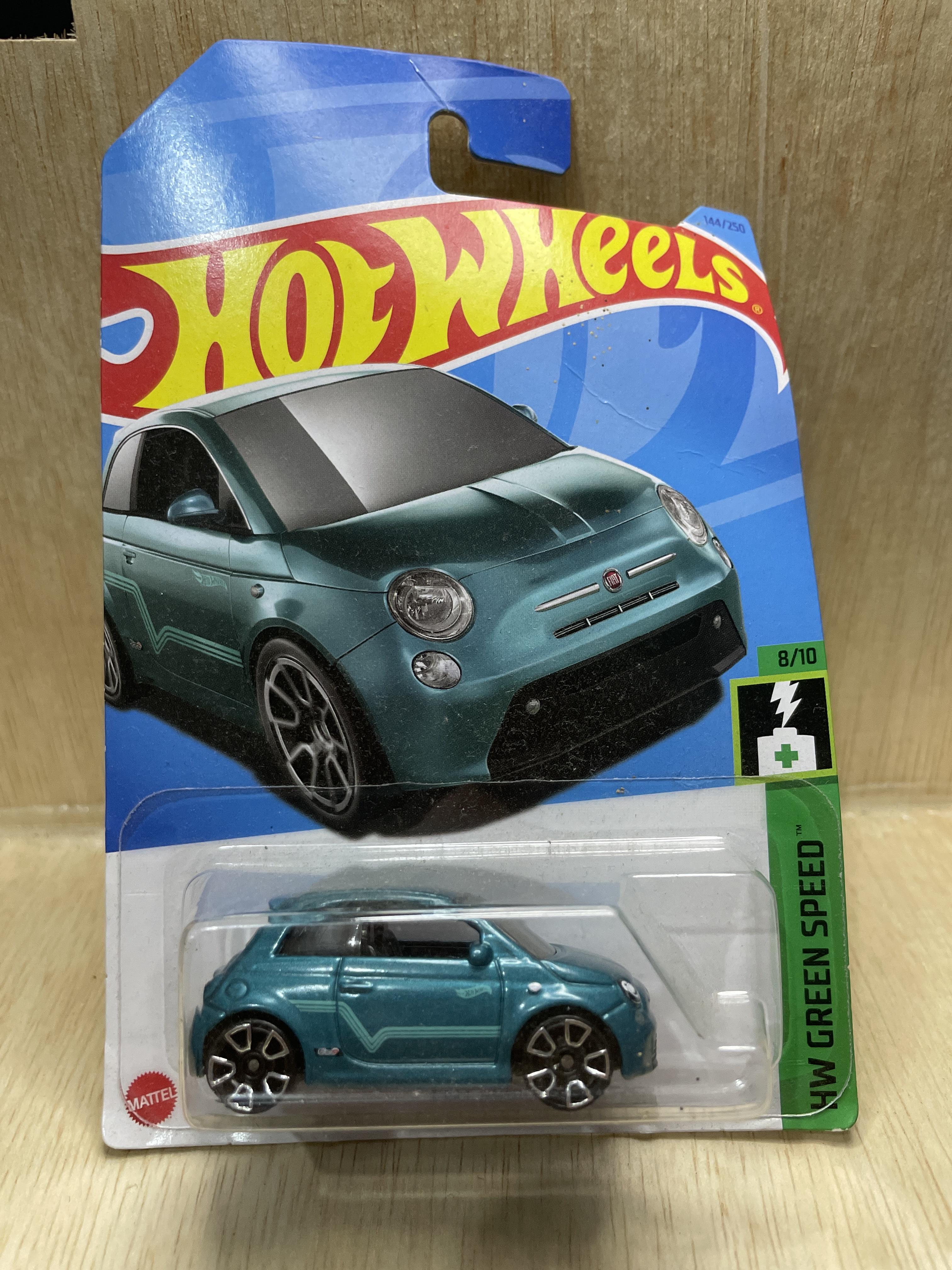 Fiat 500e Hijau - Hot Wheels