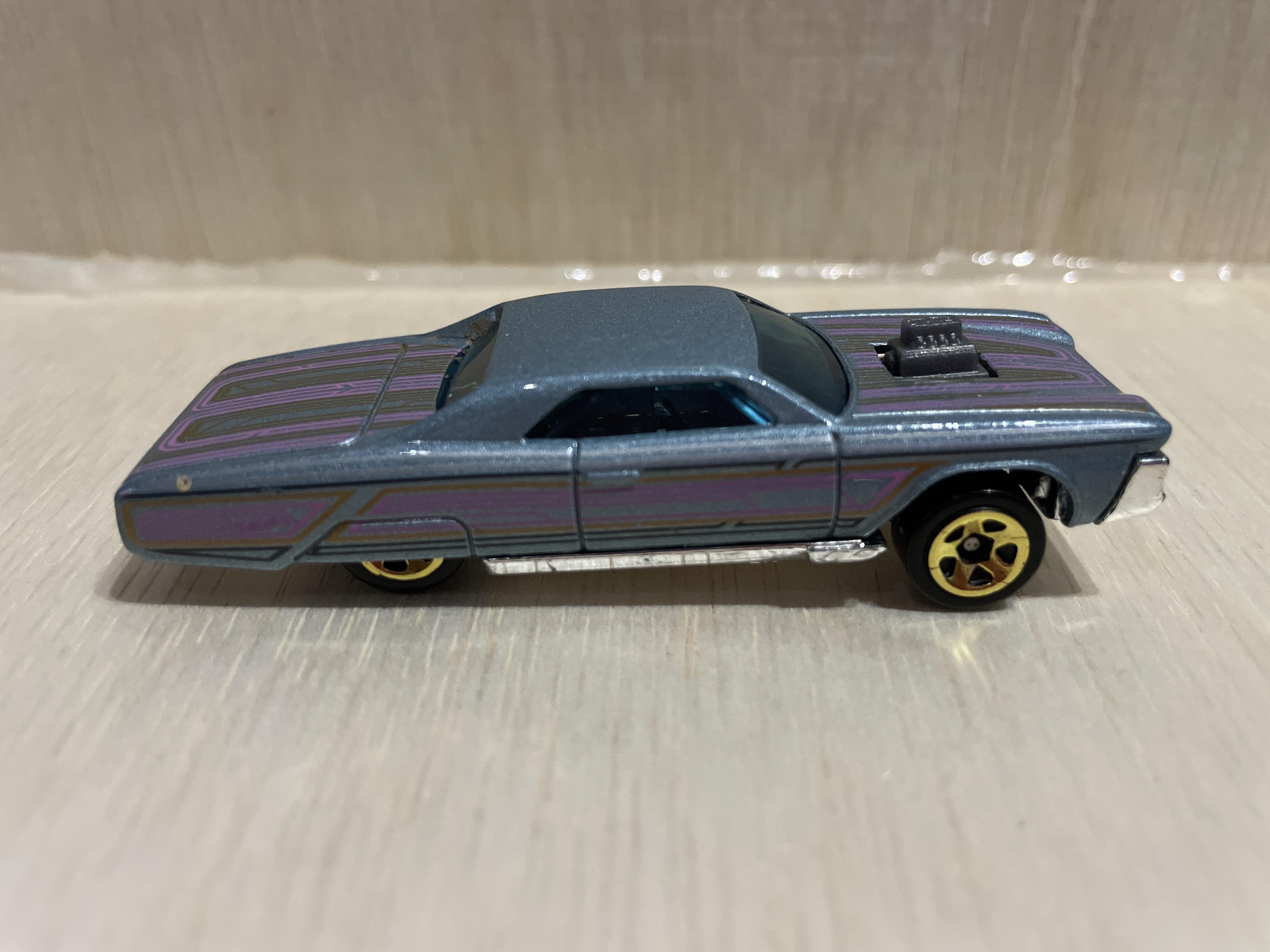 Layin Lowrider - Hot Wheels