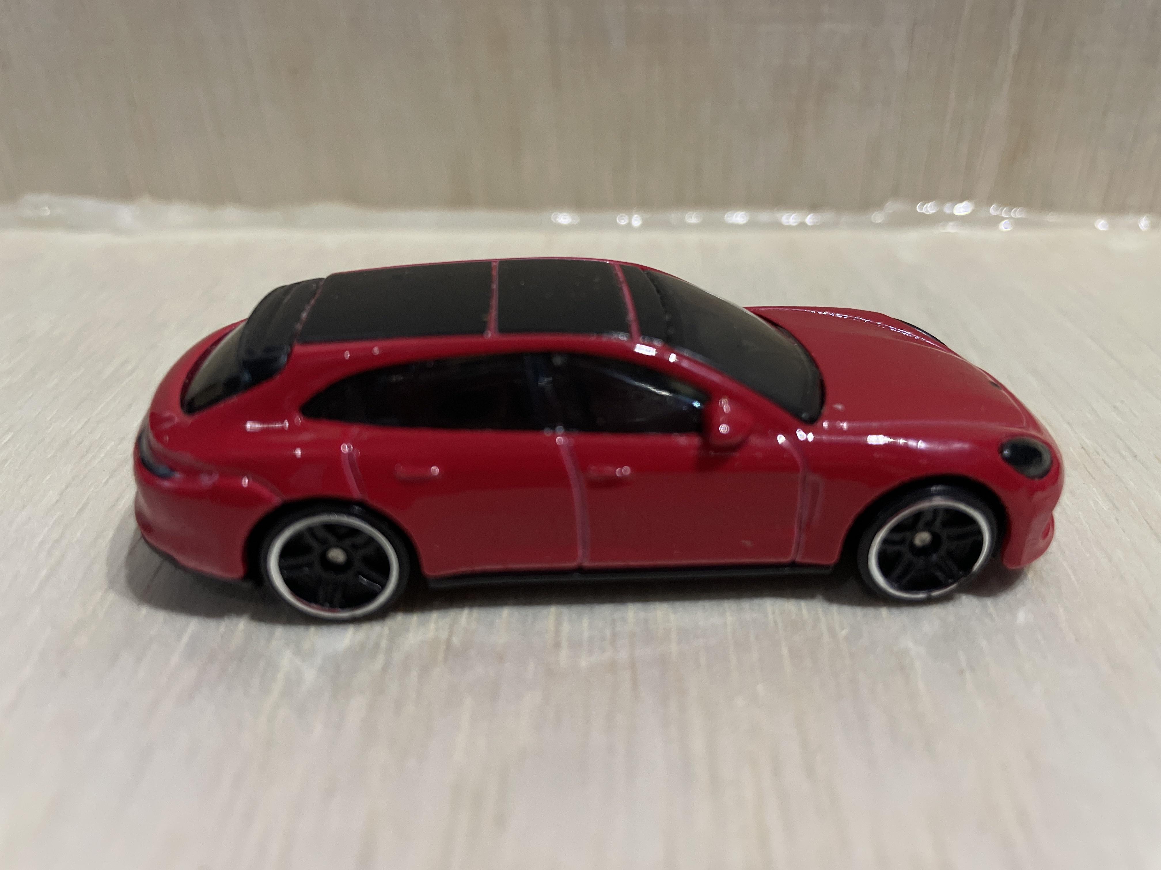 Porsche Panamera Turbo S E-Hybrid Sport Turismo - Hot Wheels