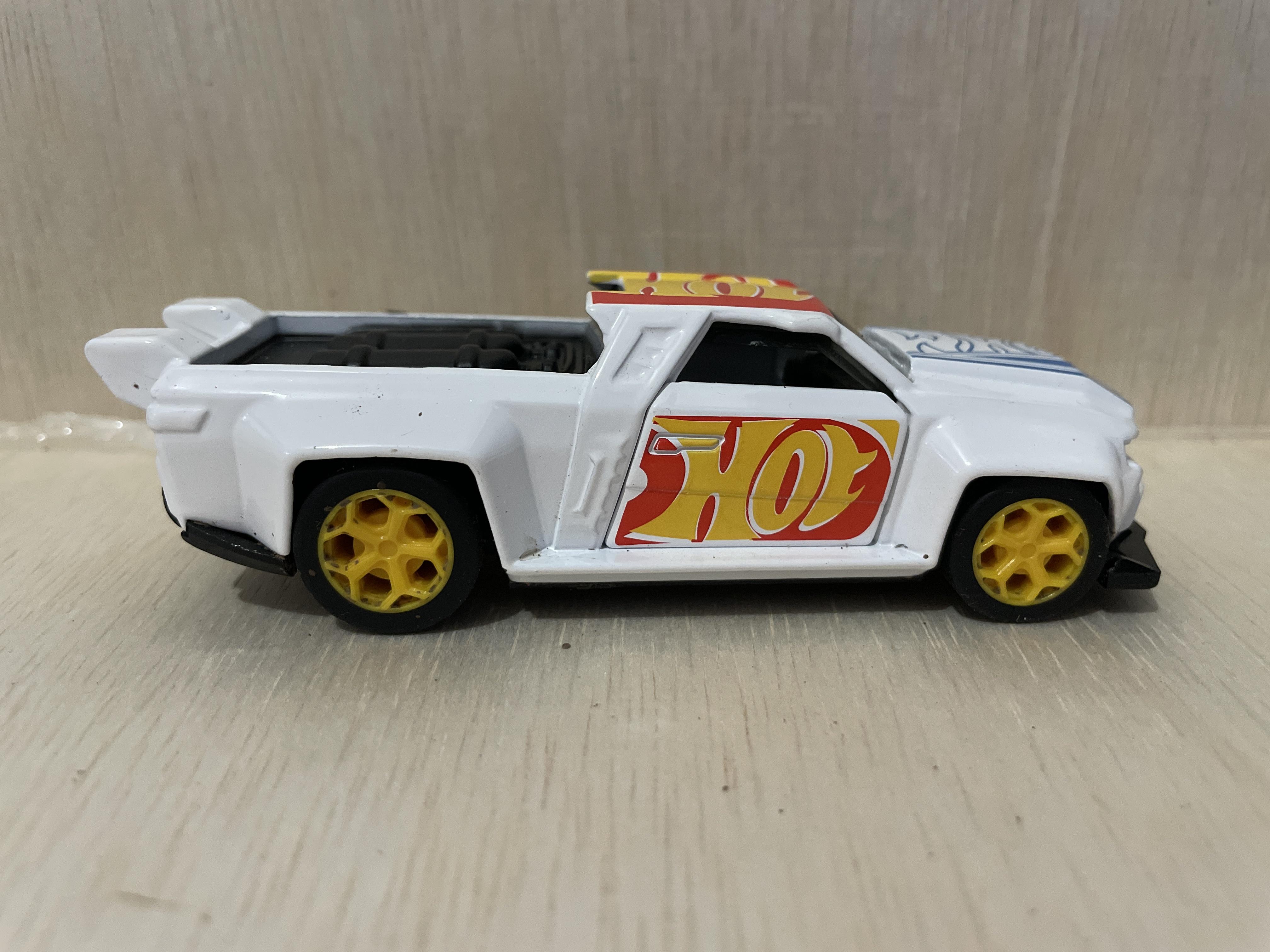 Solid Muscle - Hot Wheels